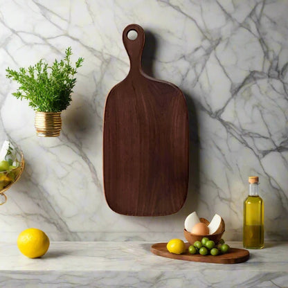 Elegant Valnød Skærebræt i Træ med Multifunktionelt Design til Stilfuld Servering