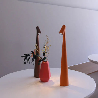 Moderne Bordlampe | LED Skrivebordslampe med Berøringsdæmpning | Cordless Design til Praktisk Belysning